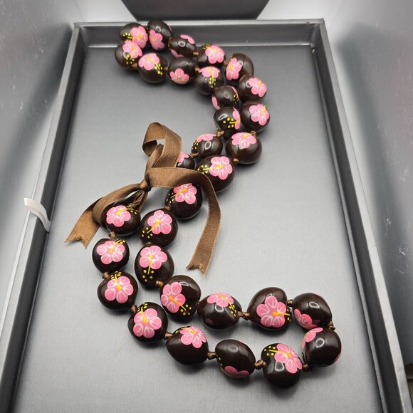 VTG Hawaiian Kukui Nut Lei 30" Brown w/ Hand Painted Pink Hibiscus Ribbon Tie - Picture 10 of 10